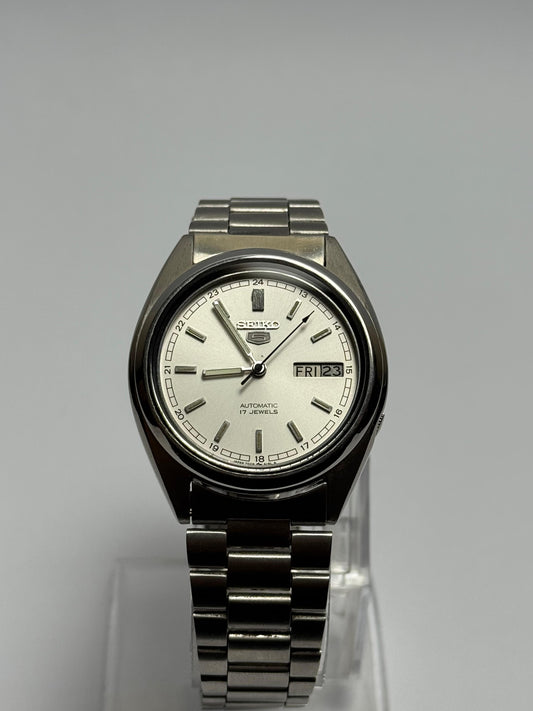 Seiko 5 Automatic Watch – Pure White Dial | 17 Jewels | Vintage (Used – Excellent Condition)