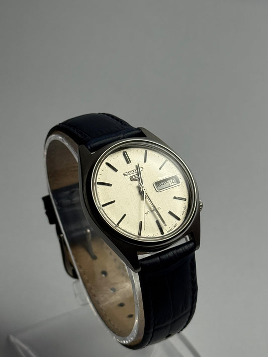 Seiko 5 Automatic Watch | White Dial | Day-Date | Blue Leather Strap